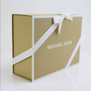 MICHAEL KORS GIFT WRAPPING | small, large